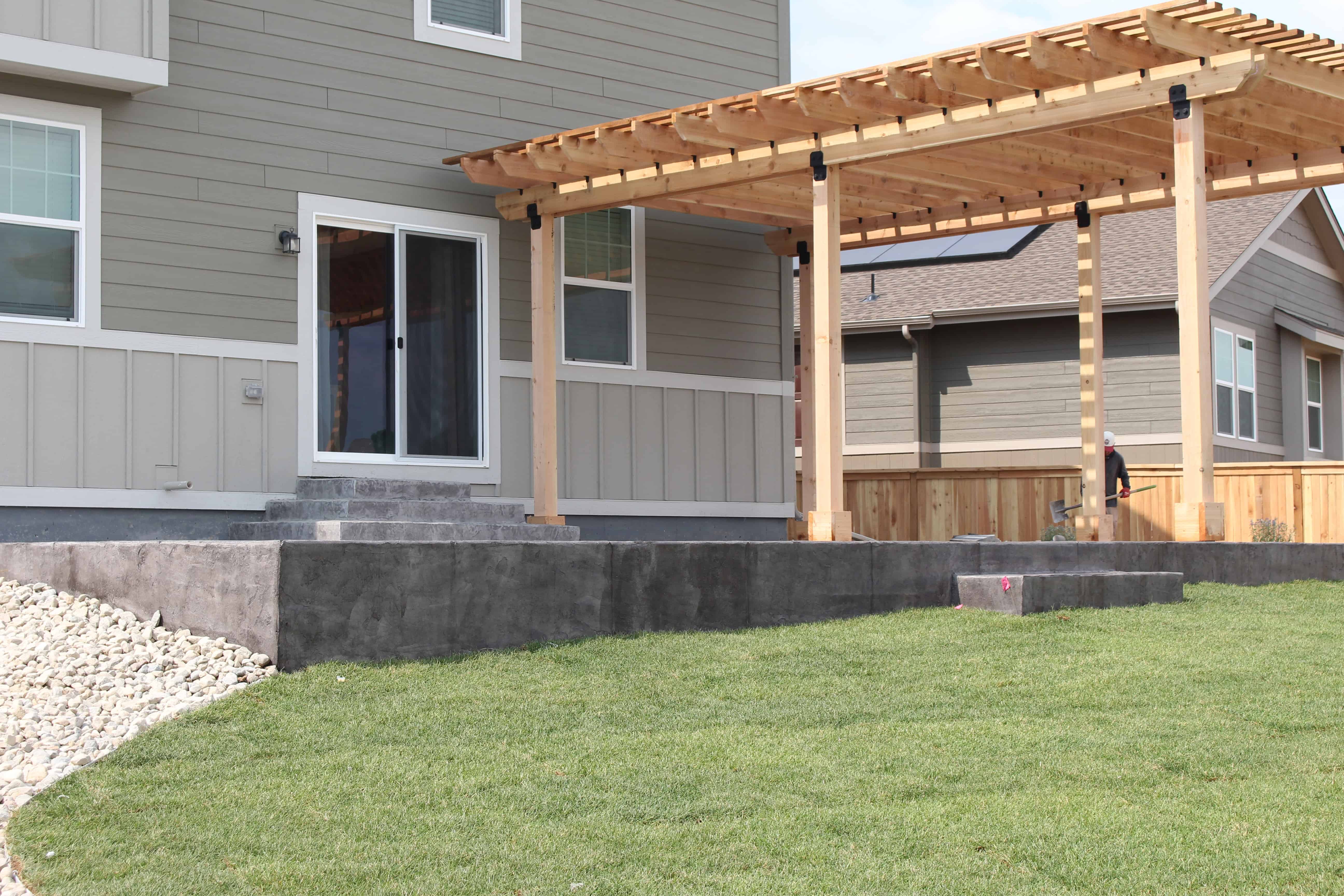 Outdoor living and shade structure example