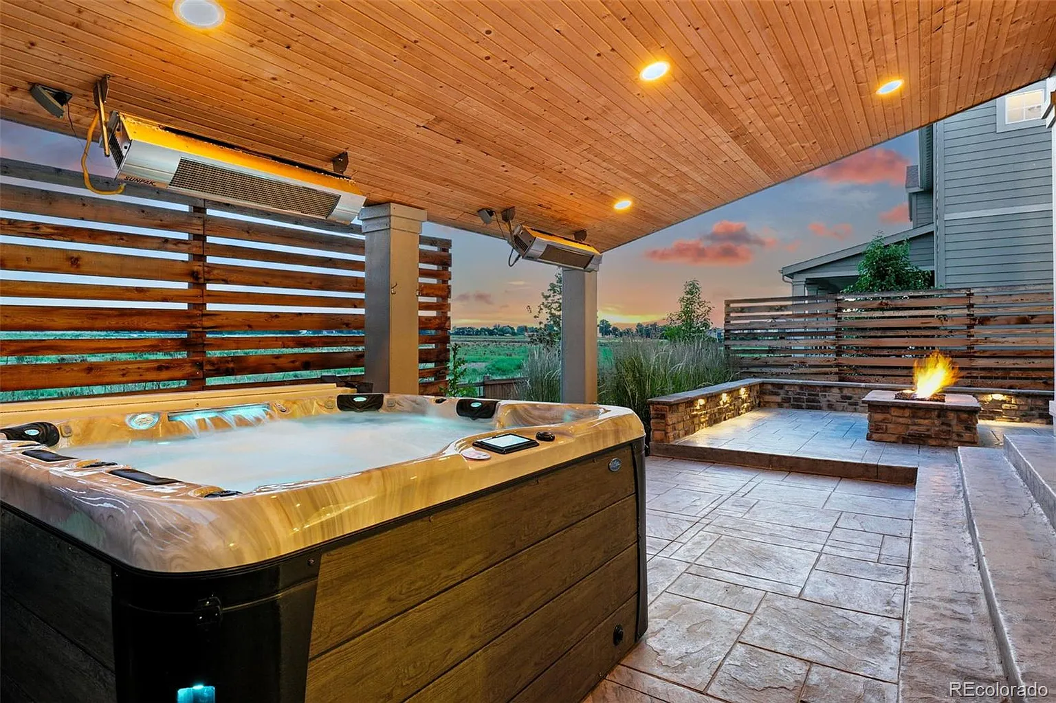 Roof cover and pergola installation by FRSR