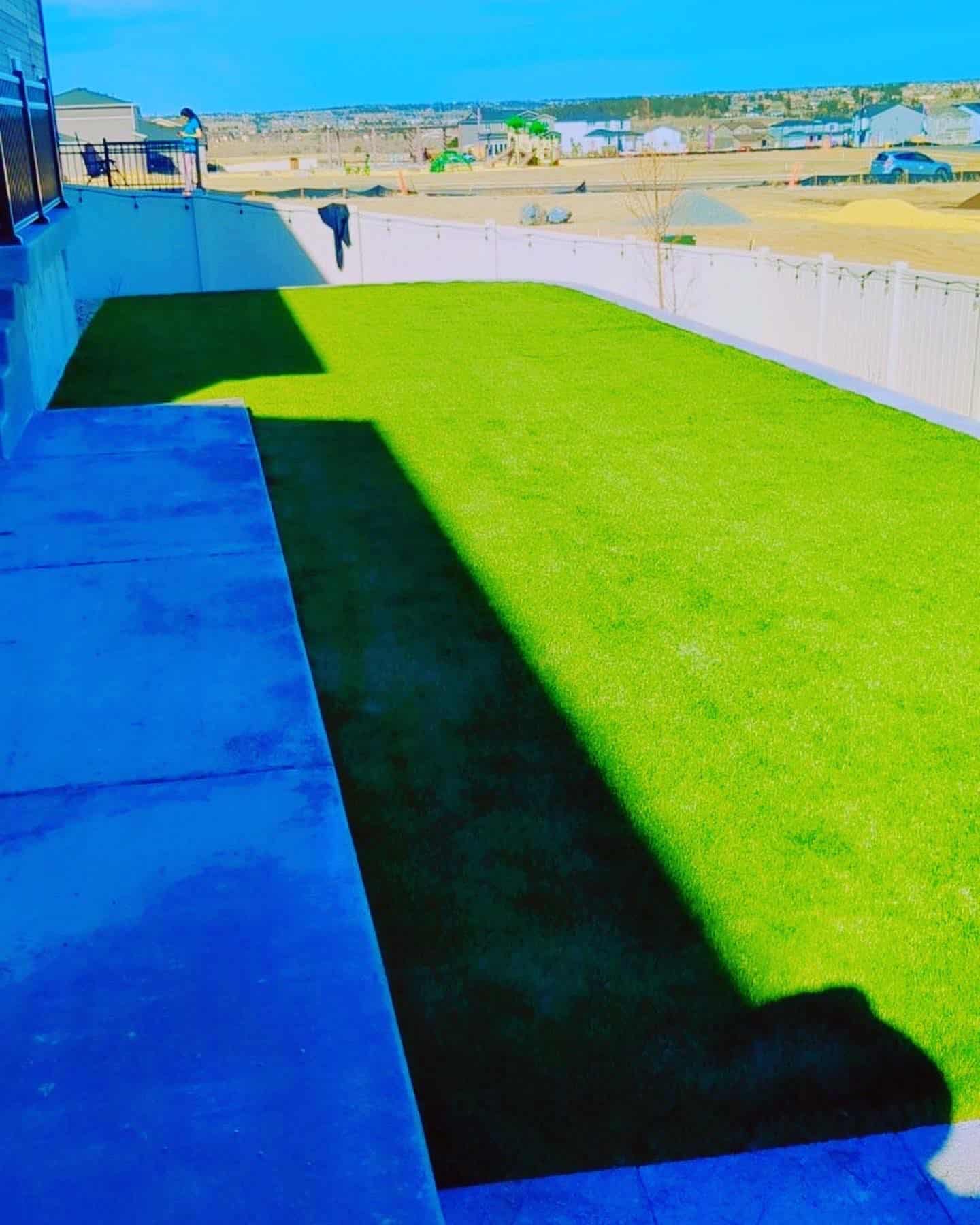 Luxury artificial turf backyard in Parker Colorado installed by FRSR